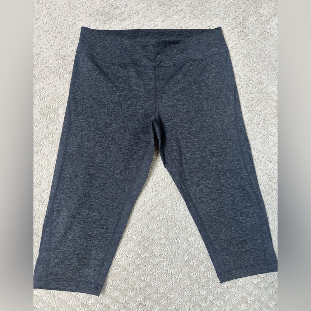 Sz L Zella crop mid rise leggings heathered grey cropped